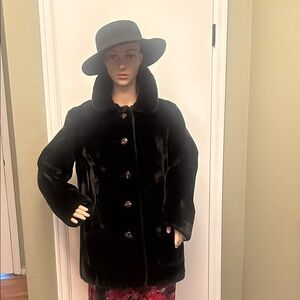 Sportowne Ultra-Seal Vintage Black  Faux Fur Jacket